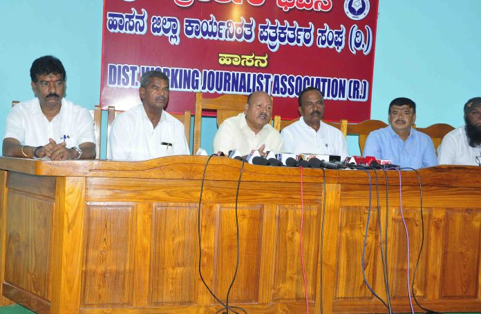 H.K. KUMARSWAMI- press meet (6)